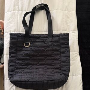 NWT Hunter Quilted Nylon Tote in Black